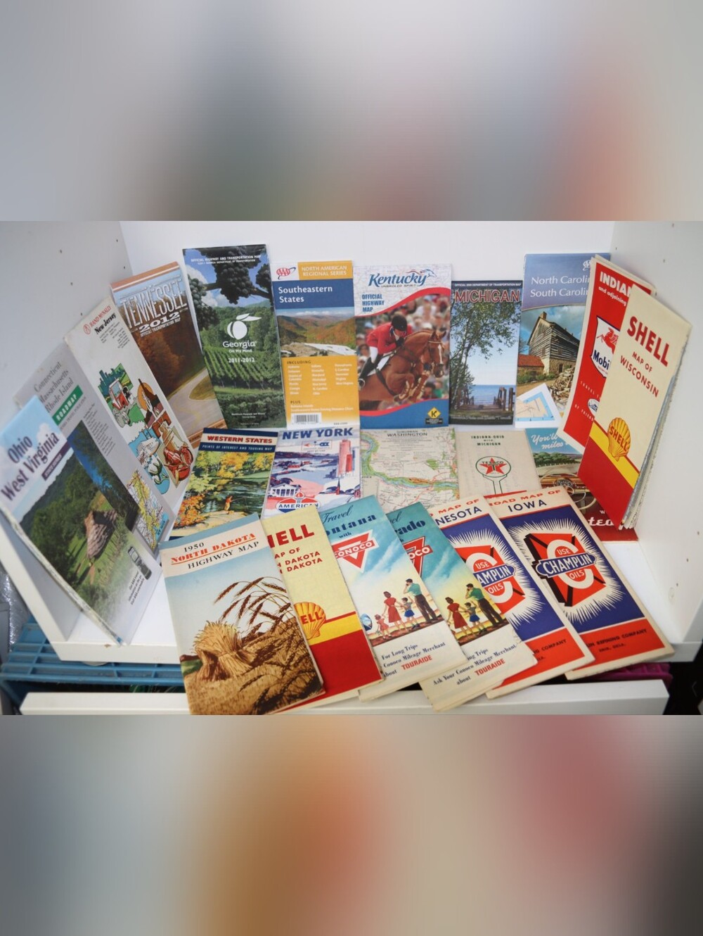 Large Lot Of Vintage Individual U.S. State Road Maps